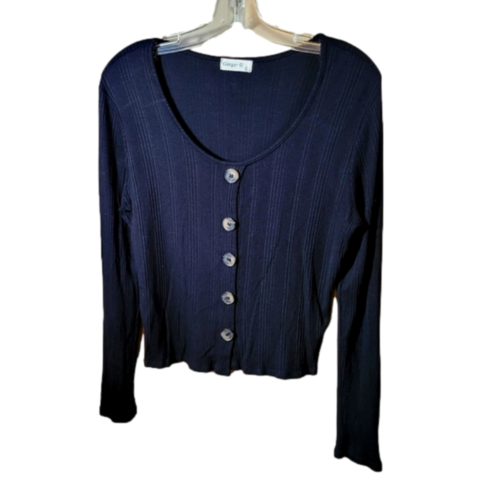 Ginger G large black longsleeve faux button down ribbed knit tee cropped